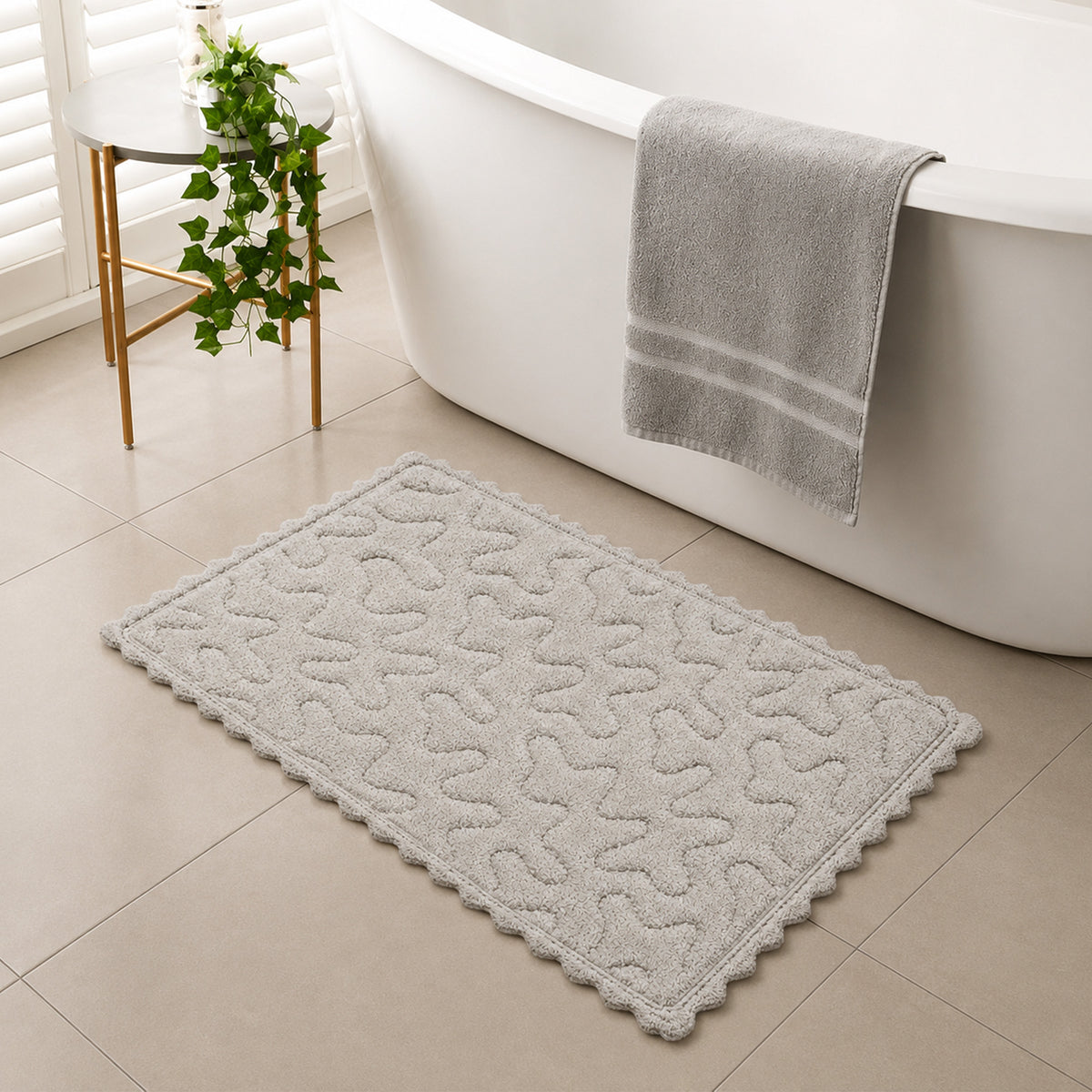 |Dwaar Floor Mat in Grey  Colour by Of Earth